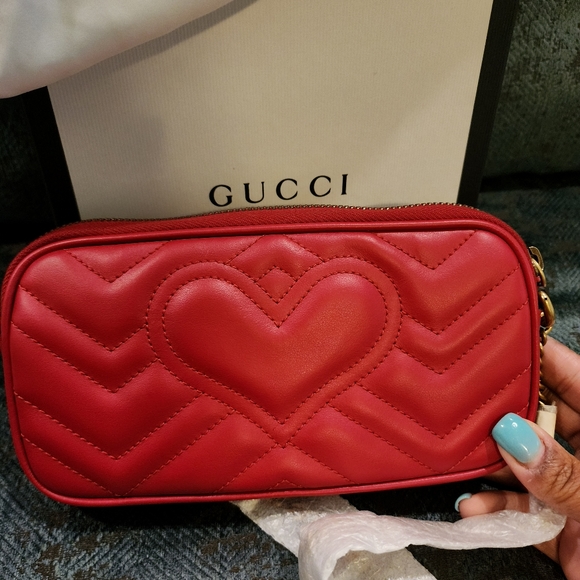 ‼️SOLD‼️Gucci Marmont Crossbody Bag - Picture 3 of 4